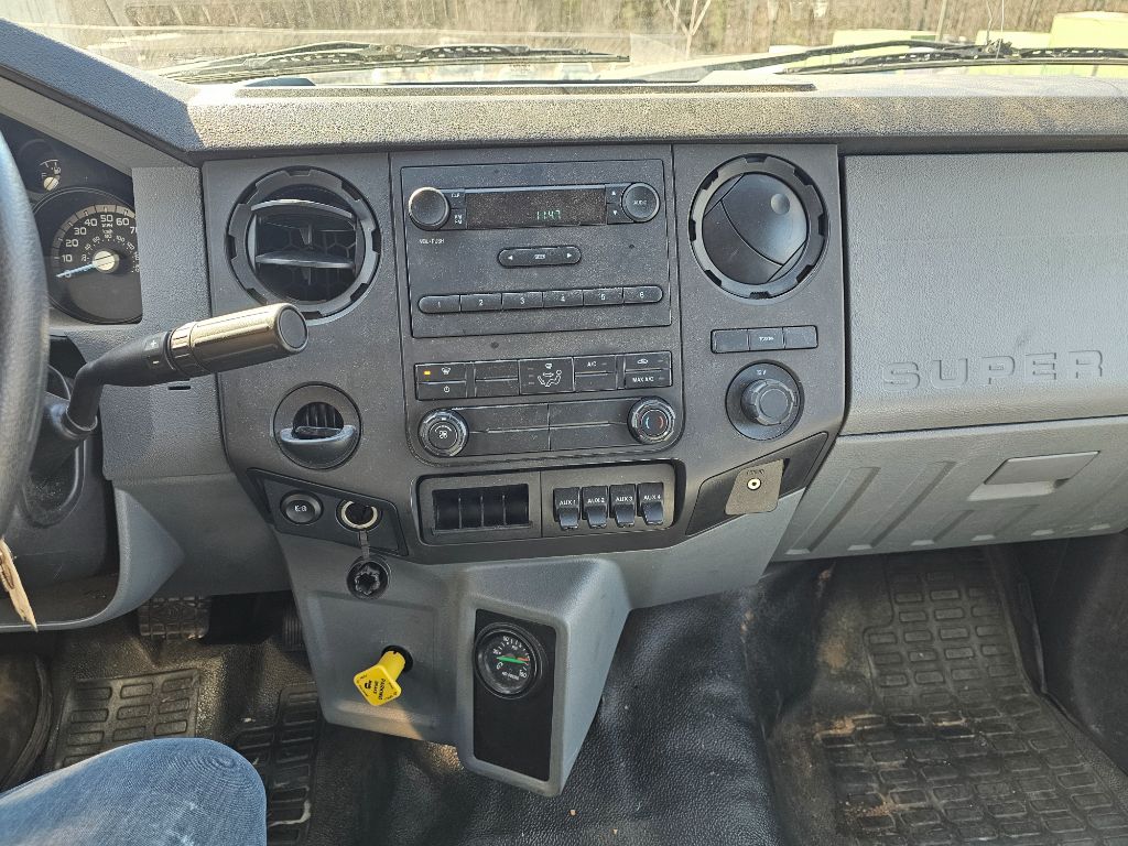 2018 Ford F-750 - Photo 10