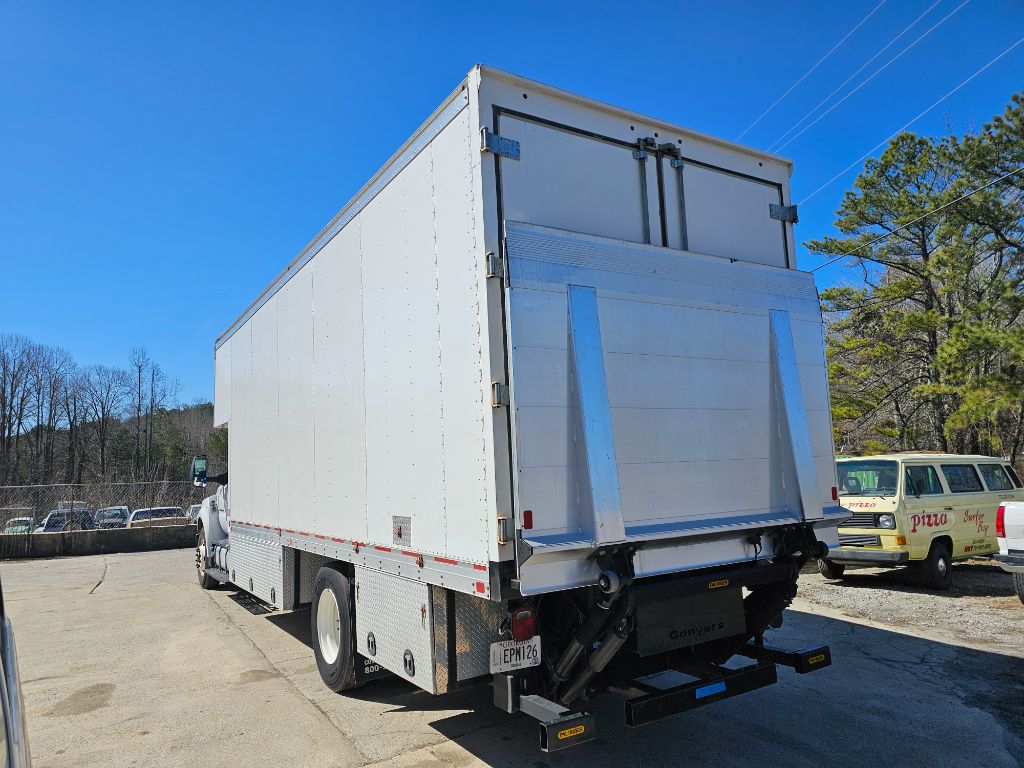 2018 Ford F-750 - Photo 6